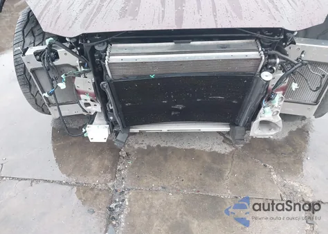 2021 Aston Martin Dbx z USA, uszkodzony, nr VIN SCFVUJAW4MTV02714